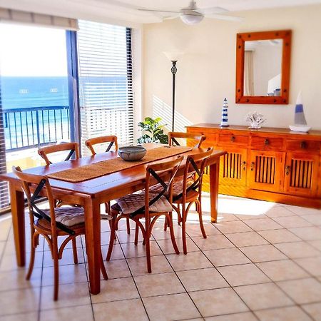 Pelican Sands Beach Resort Gold Coast Exterior foto